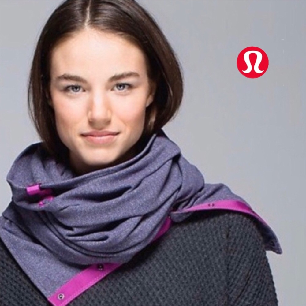 LuluLeM0n HeAtheR PiNk GrAy ConVeRtiBle ScArf, CaN Be WoRn MulTiPle WayS